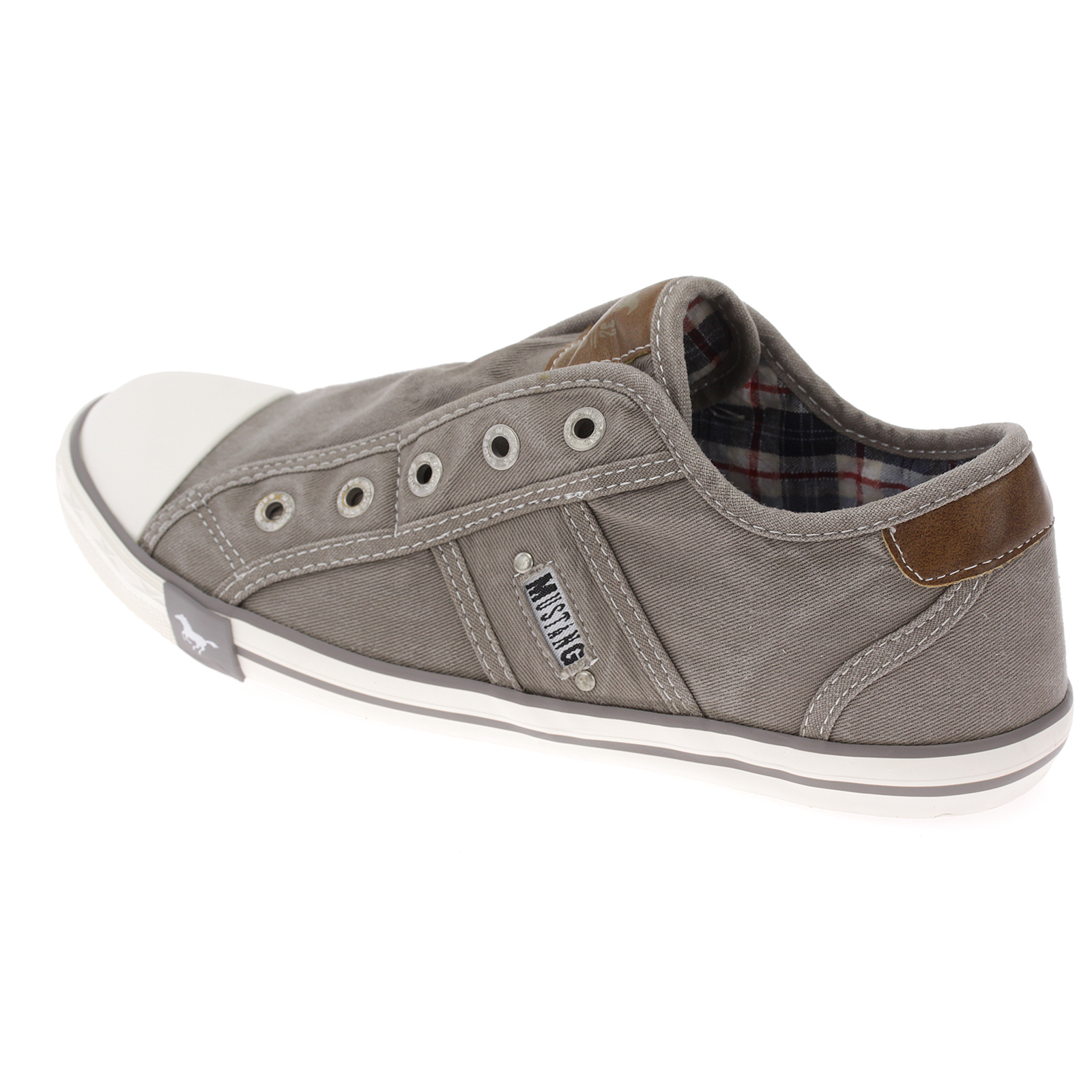 MUSTANG Trendige Low-Top Sneaker - Bequeme Slipper 1099-401 MUSTANG Trendige Low-Top Sneaker - Bequeme Slipper 1099-401