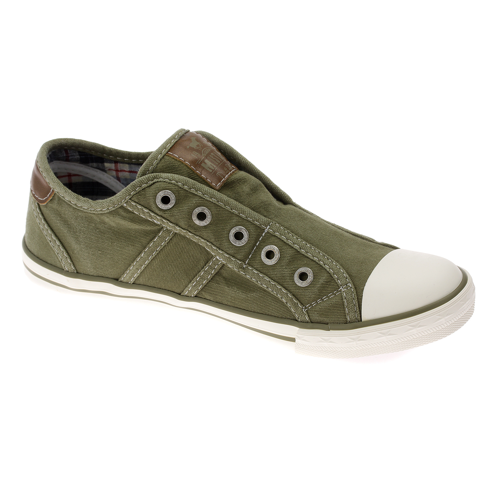 MUSTANG Trendige Low-Top Sneaker - Bequeme Slipper 1099-401