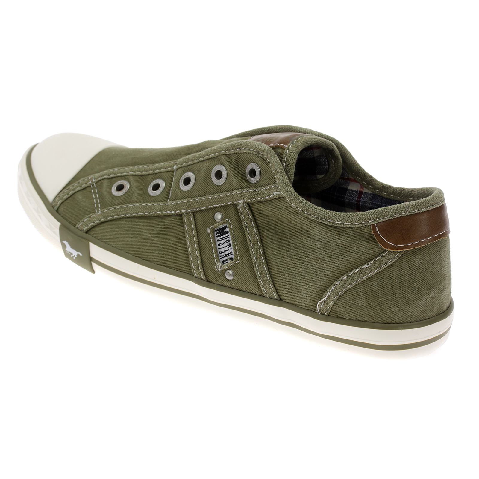 MUSTANG Trendige Low-Top Sneaker - Bequeme Slipper 1099-401